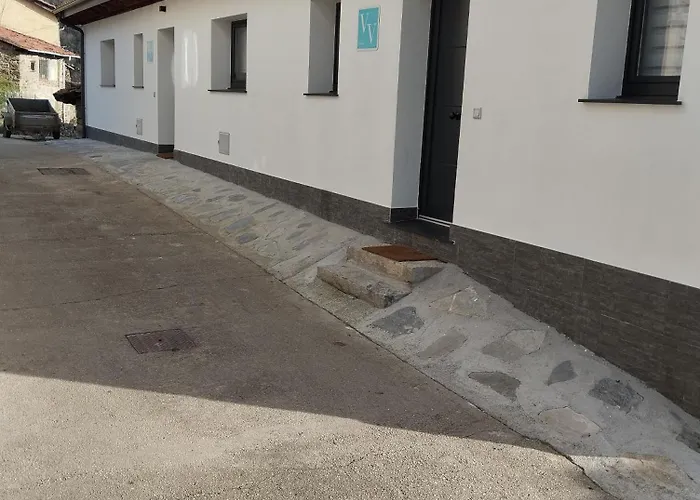 Quirós Tranquila De Salcedo 1 * La Villa